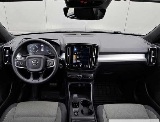 Volvo XC 40 cena 149000 przebieg: 69717, rok produkcji 2022 z Krzeszowice małe 352